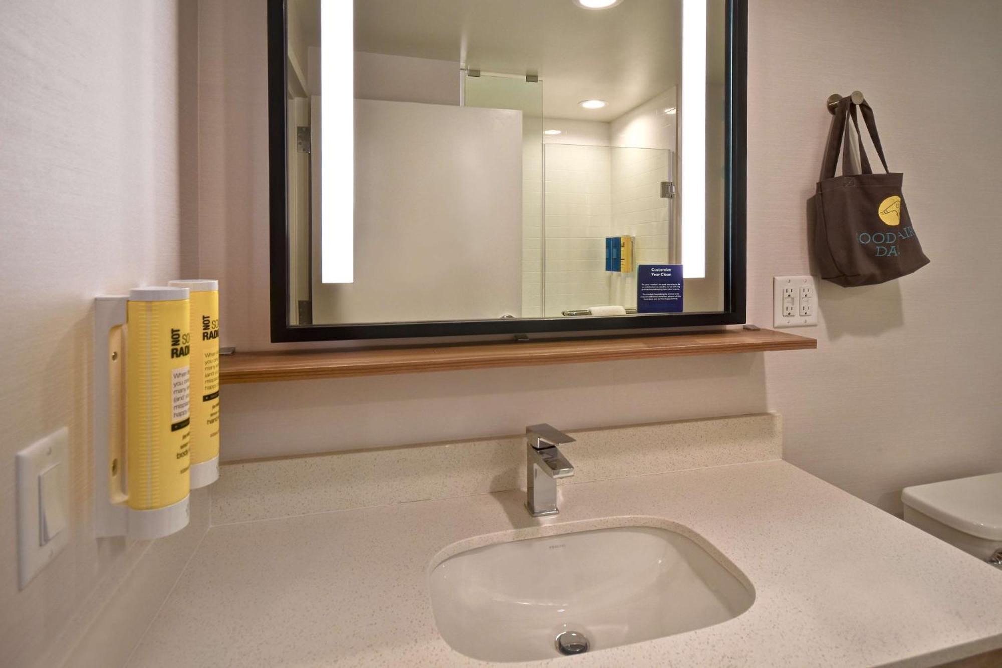 מלון Tru By Hilton Concord, Nh מראה חיצוני תמונה